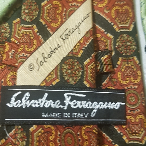 Bundle Luxurious Dior/Ferragamo/Go'den Ties - Picture 2 of 5